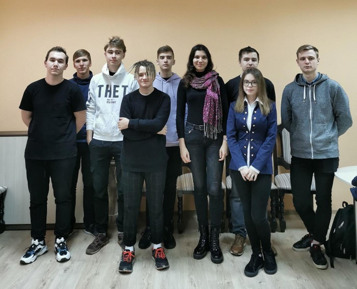Соревнования по программированию: успех в квалификационном этапе мирового чемпионата